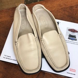 Tod’s Cream Flats, In need of heels, 8 1/2